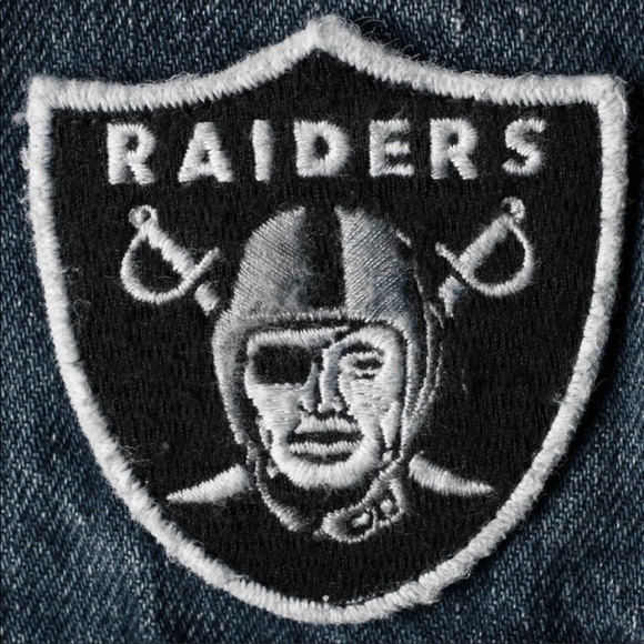 📌 Levis x Las Vegas Raiders NFL Trucker Denim Jacket - Picture 3 of 4